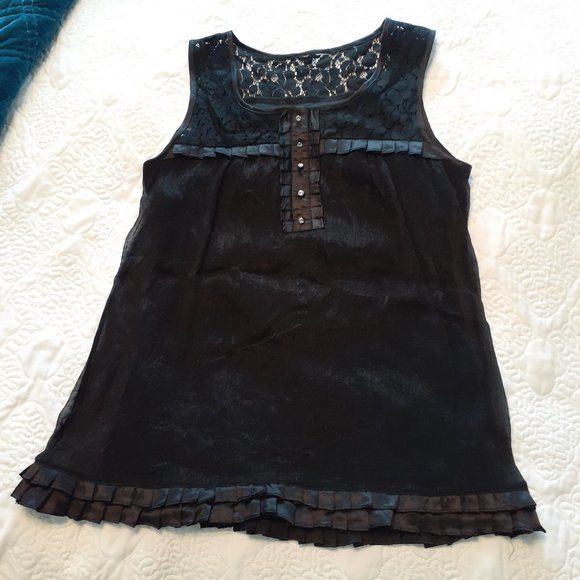 Black blouse with lace - Picture 2 of 5